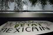 08.10.2014 - Vigile devant le consulat du Mexique à Montréal
